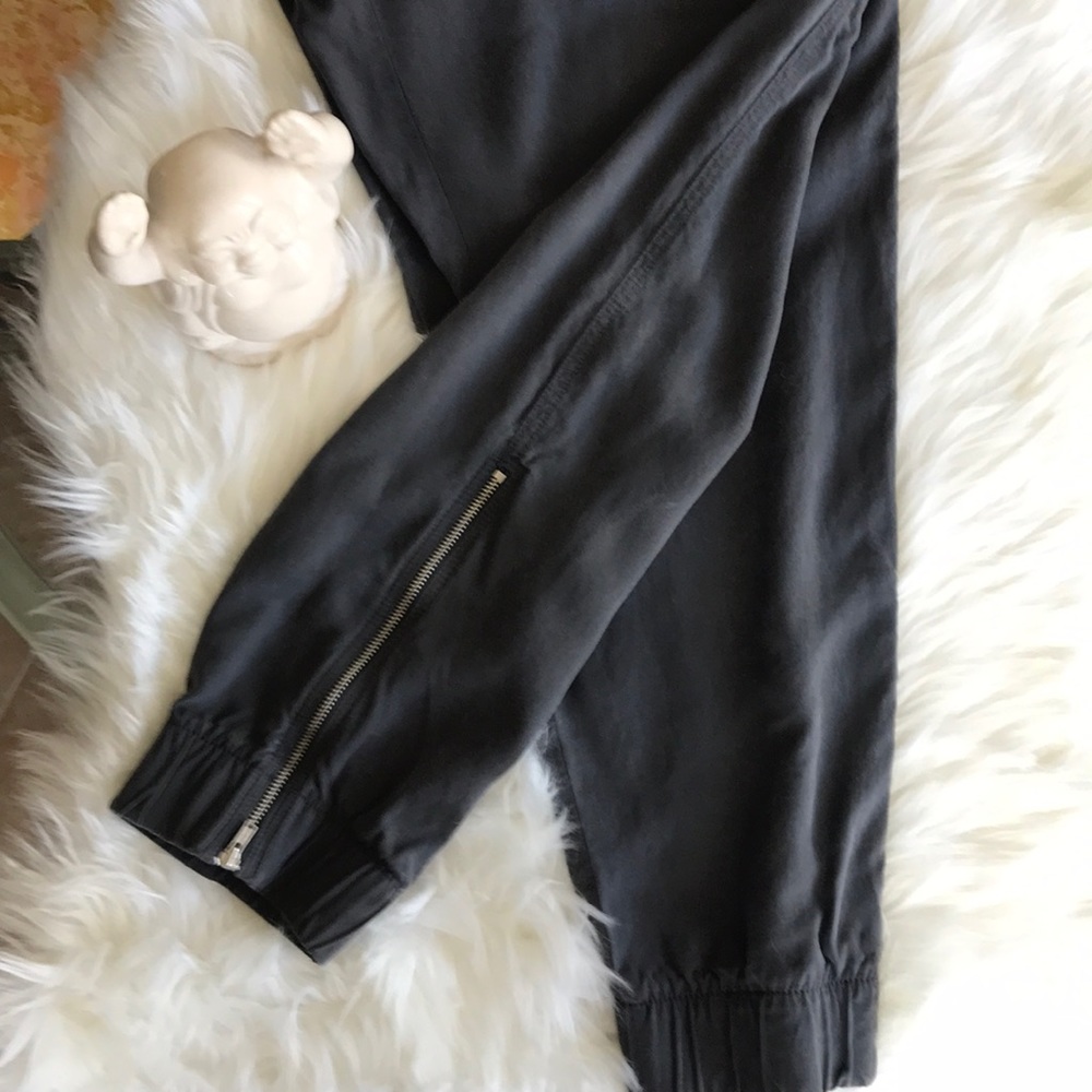 Gap jogger pants dark grey zip bottom large